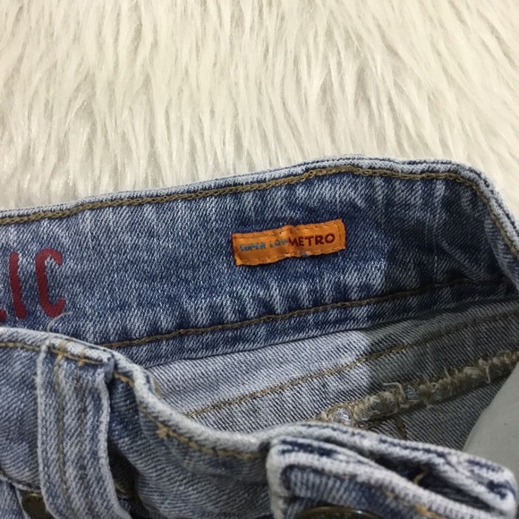 Hydraulic denim super low metro distressed jean shorts size 7/8 - Picture 5 of 7